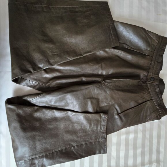 High Waist pleated Genuine Leather Pants - Olive Green - Picture 4 of 5